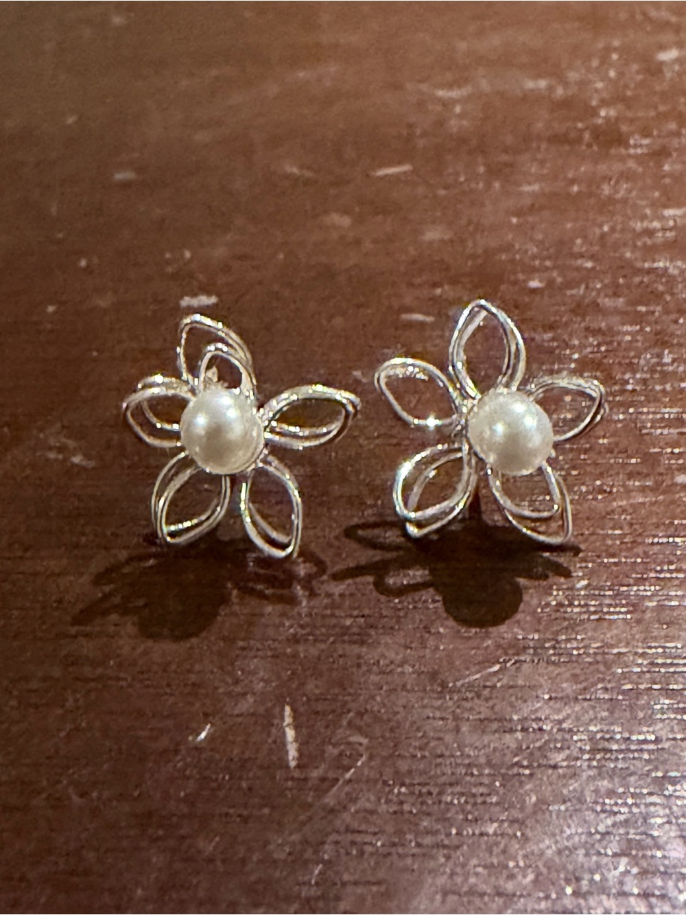 Pearl Center Silver Floral Stud Earrings - White